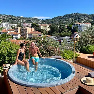 Western Premier Le Patio Des Artistes Wellness Jacuzzi Otel