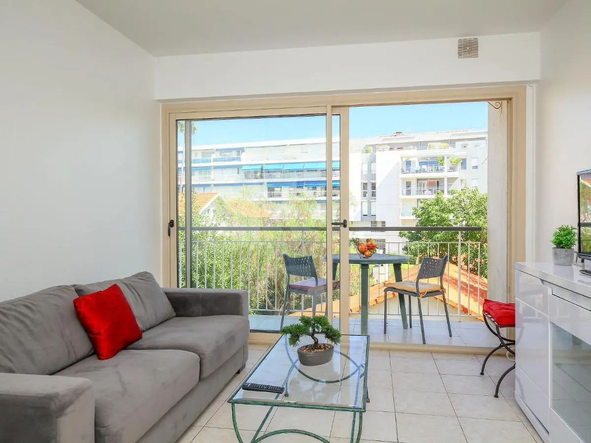 Apartment Santa Cruz-3 Cannes 0*,  France