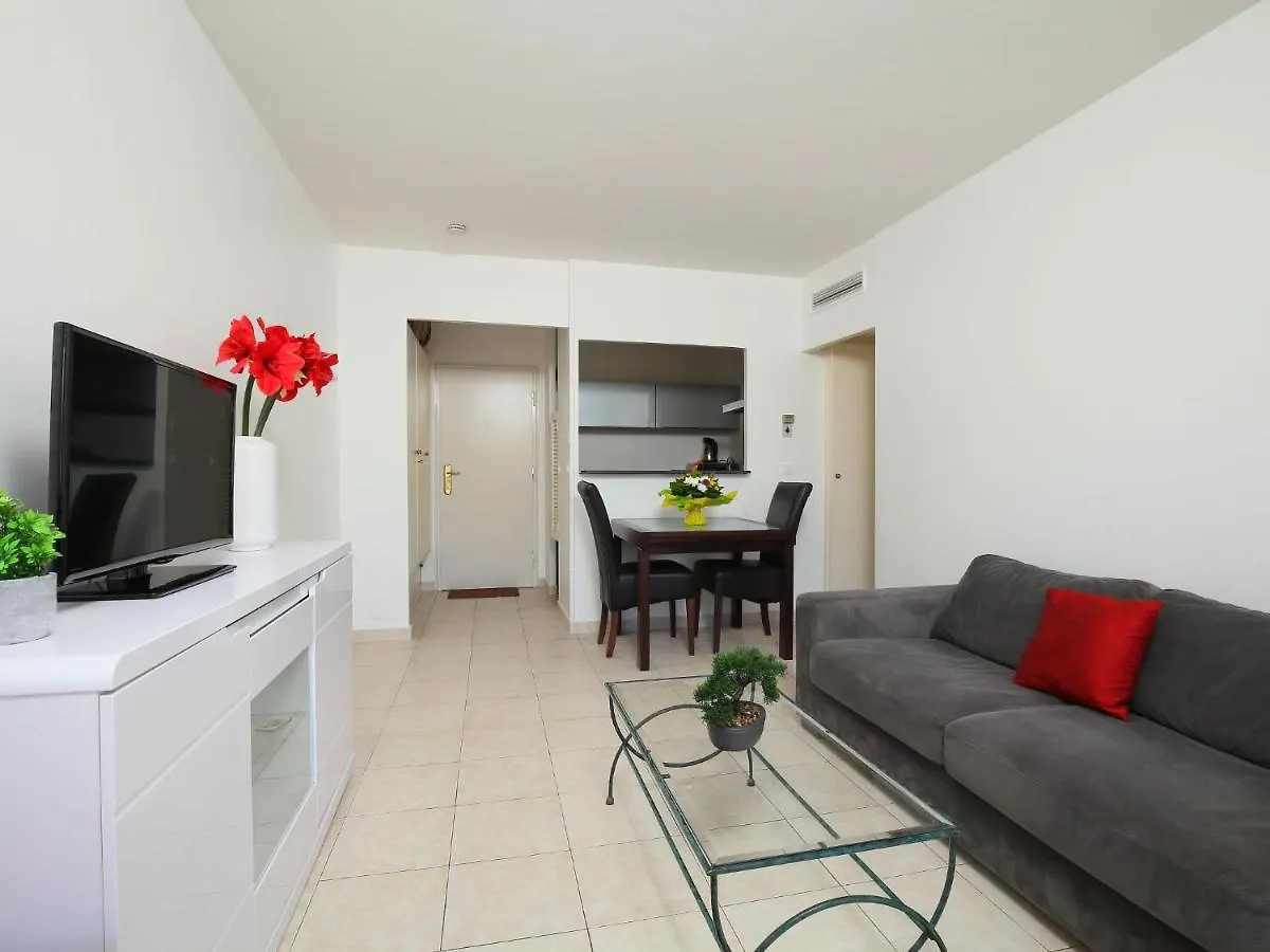 Apartment Santa Cruz-3 Cannes